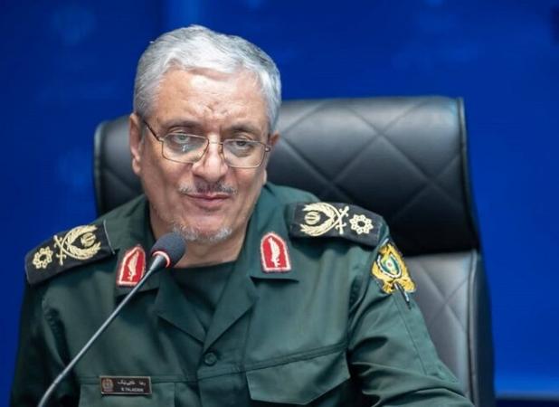طلایی‌نیک: دشمن به دنبال تبدیل ایران قوی به ایران ضعیف بود