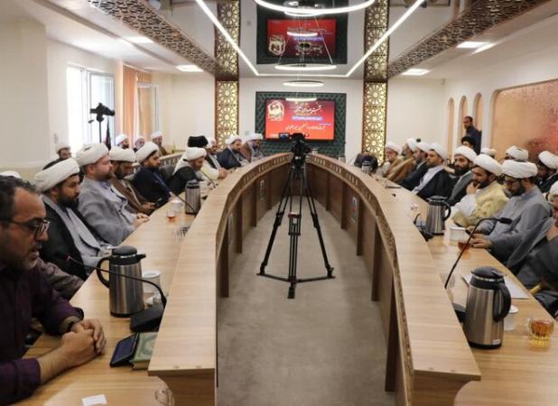 نشست چهره‌های تبلیغی خراسان شمالی با محوریت فاطمیه ۱۴۰۴ برگزار شد