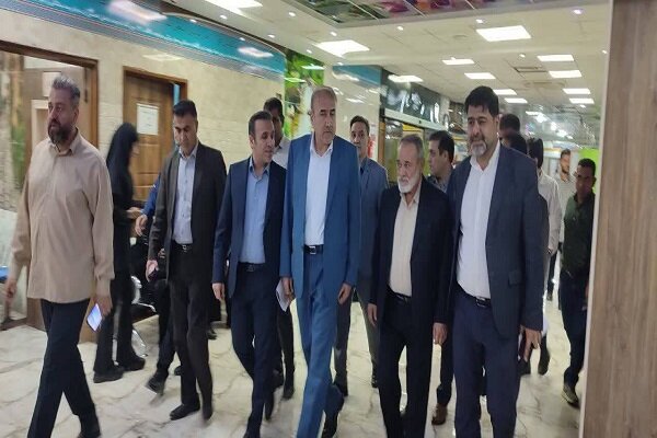 بازرس کل لرستان از بیمارستان شهید «رحیمی» خرم‌آباد بازدید کرد