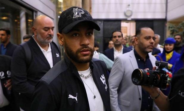 الهلال با نیمار به تهران رسید +تصاویر
