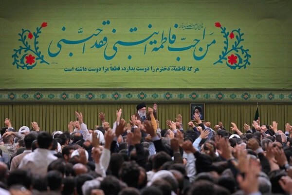 رهبر انقلاب: انقلاب اسلامی همه را شست، ریخت بیرون