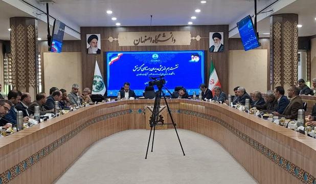 گزینش باید بر پایه کرامت انسانی، امانت‌داری و شایستگی محیط کار بازتعریف شود