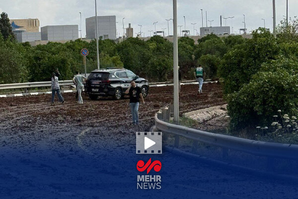 لحظه برخورد موشک یمنی به نزدیکی فرودگاه تل‌آویو