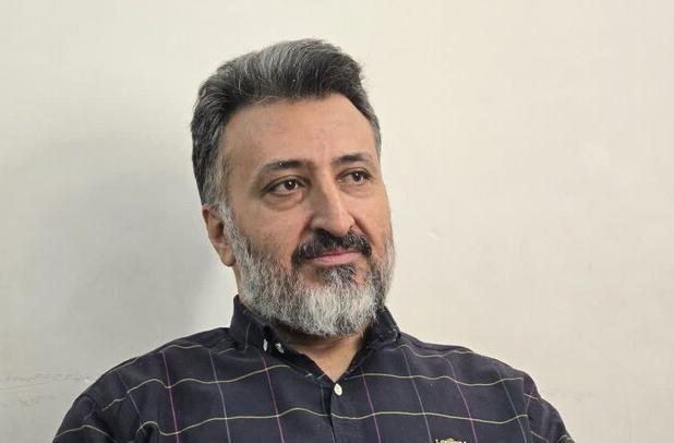 شاه‌سنگی که پس از زلزله بالای سر امامزاده می‌ایستد؛ «شاه‌سنگ» منتشر شد