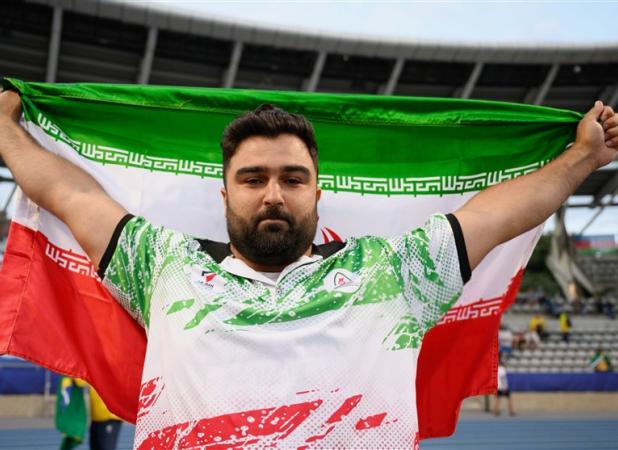 ‌گفت‌وگو با قهرمان پارادوومیدانی جهان/ هنوز بیکارم، اما برای ایران می‌جنگم!