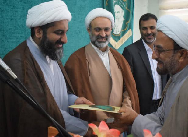 رزمندگان دوران دفاع مقدس در تبلیغات اسلامی بوشهر تقدیر شدند