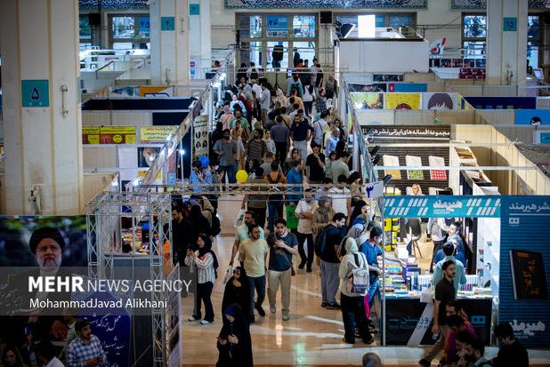 پرفروش‌های بخش مجازی نمایشگاه کتاب اعلام شد؛ پیشتازی آثار دینی و رمان