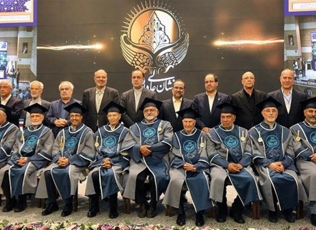 اعطای نشان عالی دانشگاه تهران به چهره‌های علمی صالحی و خرازی