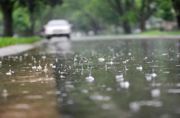 اولین بارش برف پاییزی در گردنه سخوید استان یزد