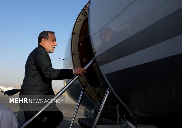 وزیر امور خارجه عازم پاریس شد