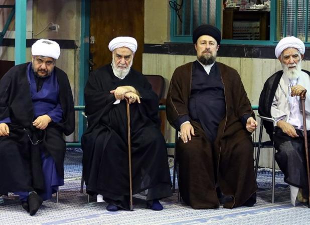 حضور حجت‌الاسلام محمدی گلپایگانی به‌نمایندگی از رهبر انقلاب در تشییع مرحوم صانعی