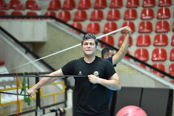 مهدی مهدوی در شهداب ماندنی شد