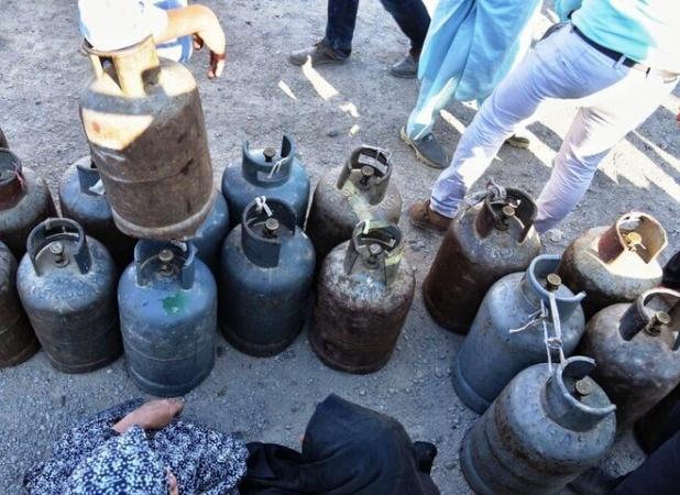 قطب صادرات نفت کشور گاز ندارد؛ وابستگی اهالی خارگ به سیلندرها