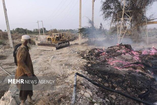 آتش سوزی عمدی لوله خط انتقال آب شیرگواز دشتیاری