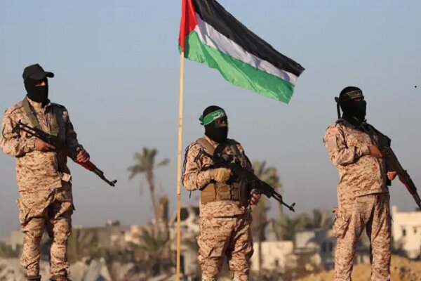 تسلیم شدن ۸ شبه نظامی مورد حمایت رژیم اشغالگر به مقامات امنیتی غزه