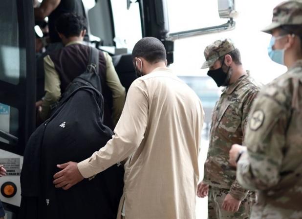 عضو کنگره آمریکا: ترامپ متحدان افغان را رها کرده است