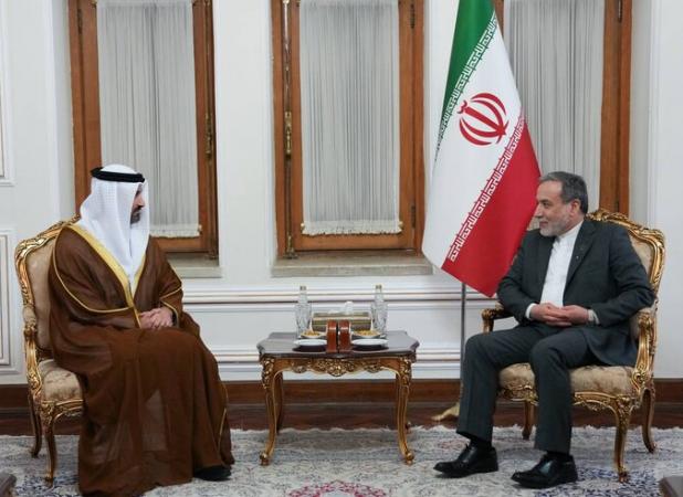 تسلیم رونوشت استوارنامه سفیر جدید امارات به وزیر امور خارجه کشورمان