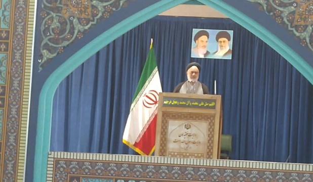 امام‌ جمعه موقت اصفهان: مبارزه با استکبار، یک حرکت دینی و عقلانی است