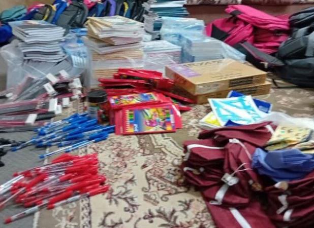 توزیع ۱۱۰ بسته لوازم‌التحریر میان دانش‌آموزان کم‌برخوردار در مازندران