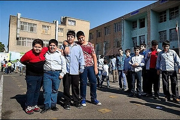 ناظمیان‌پور: بیش از یک چهارم دانش‌آموزان دیّری اضافه وزن دارند