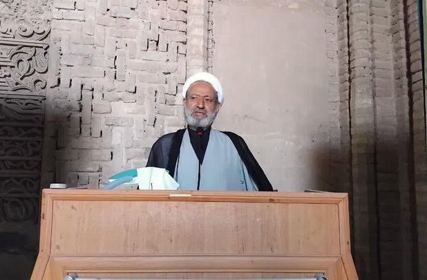 خطیب جمعه اردستان:اداره ورزش اردستان سرپرست و رئیس ندارد
