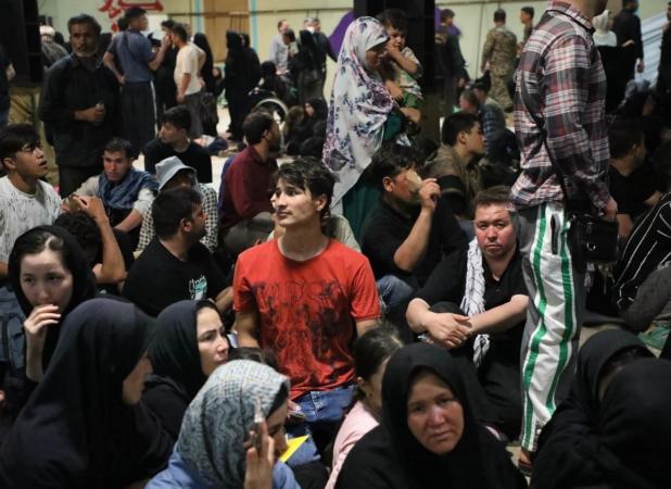 ماجرای انتقال اتباع افغانستانی به پادگان خوزستان