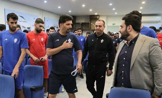 در دومین جلسه مدیران پیکان با حسینی چه گذشت؟