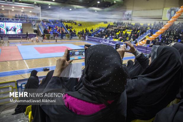 مسابقات ورزشی هفت‌خوان مادرانه در بیرجند برگزار شد