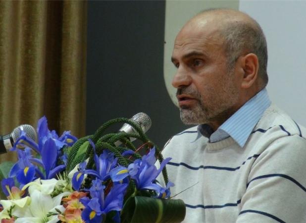 آقای مومنی، با نئولیبرال‌ها مرزبندی کنید!