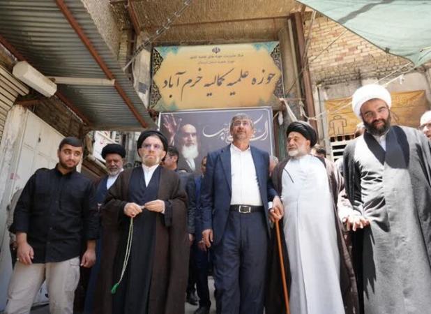 امام خمینی (ره) صدای بیداری ملت‌ها بود