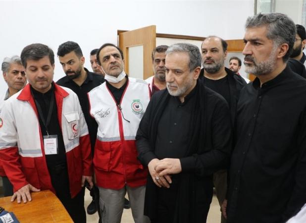 بازدید عراقچی از درمانگاه هلال‌احمر ایران در نجف