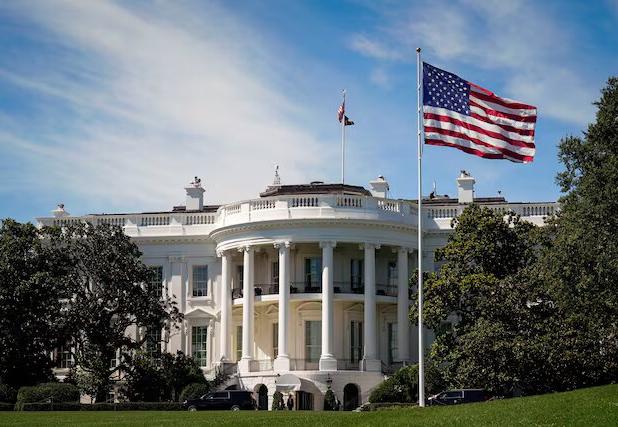 اقدام جنجالی کاخ سفید: ممنوعیت ورود هواداران ایران و سه کشور دیگر به آمریکا