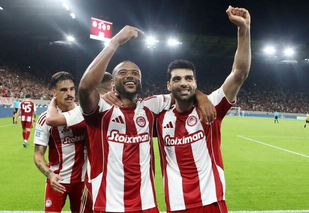 مصاحبه طارمی با المپیاکوس: از «شاهزاده پارس» تا «رونالدو نازاریو»