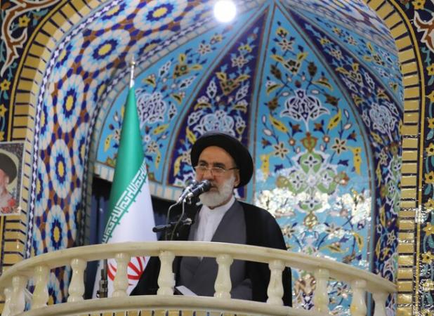 ملت ایران در بزنگاه‌ها پشتیبان ولایت می‌ماند