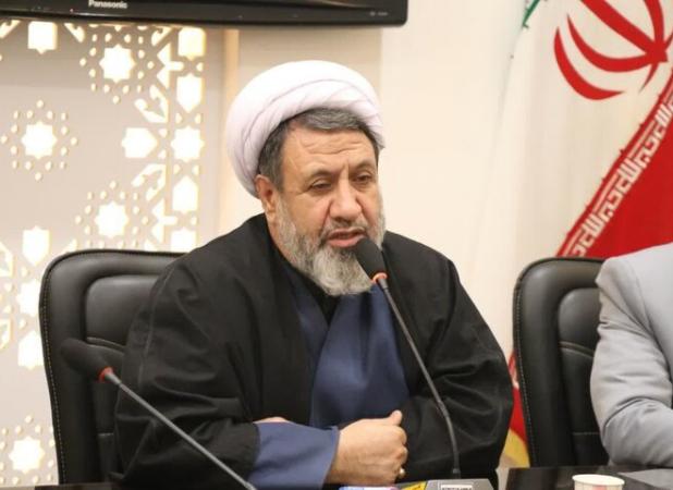دفاع و حفاظت از نظام جمهوری اسلامی و میهن در راس همه معروف‌ها است