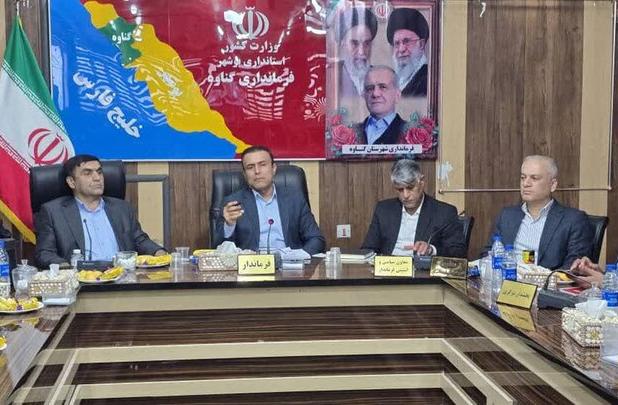 تاسیسات و شرکت‌های نفتی از نیروهای بومی استفاده کنند
