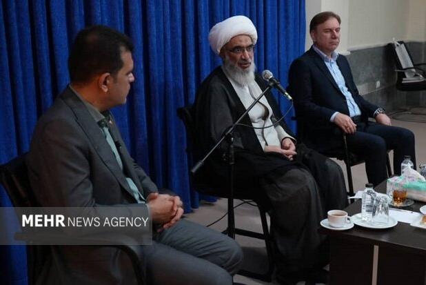 امام جمعه بوشهر: امنیت اقتصادی نیازمند توسعه دانش‌بنیان است