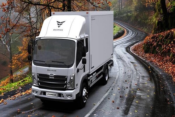 تردد کامیون و تریلی در محور تربت حیدریه- مشهد ممنوع شد