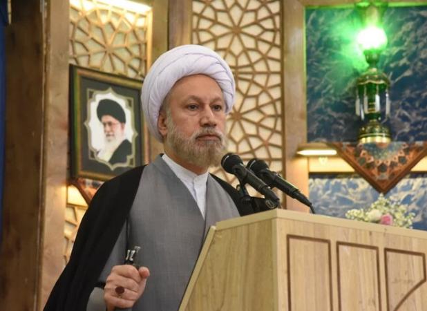 امام جمعه شیراز: خرمشهرهای زیادی برای فتح در پیشروی ملت ایران است
