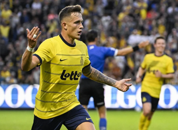 ۵ نکته درباره دنیس اکرت که رویای قلعه‌نویی شده است