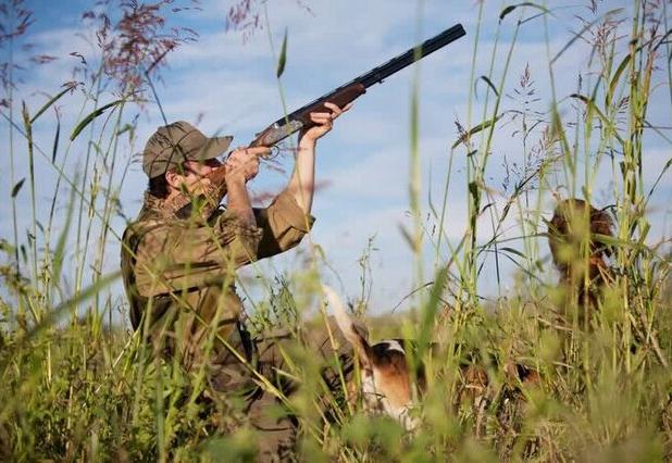 دستگیری ۲ شکارچی در منطقه شکارممنوع کوه‌مند دشتی