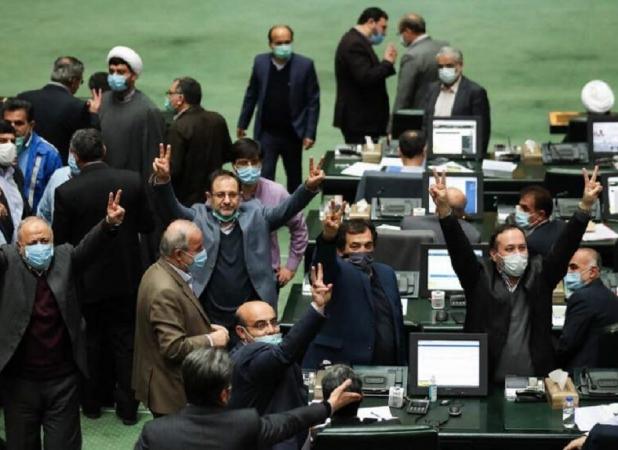 آقای قالیباف! خوشحالید رئیس چنین مجلسی هستید؟