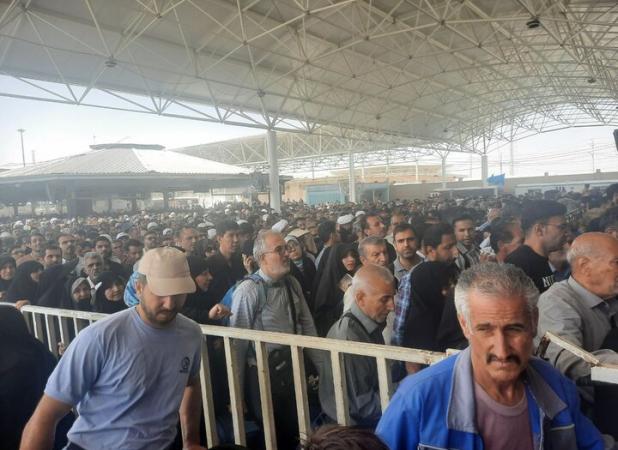 بازگشایی درب دوم مسافری عراق با رایزنی مرزبانان مهران