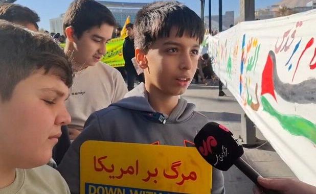 پیام جوانان کردستانی به دشمنان ایران اسلامی