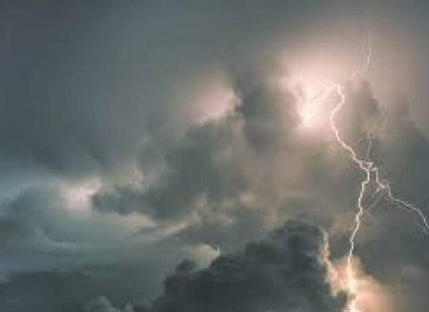 رگبار و رعد و برق پایان هفته در البرز؛ دما ۱۰ درجه افزایش می‌یابد