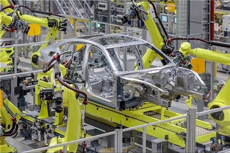 تنها راه ارتقای کیفیت خودروهای داخلی، سپردن خودروسازی به بخش خصوصی است