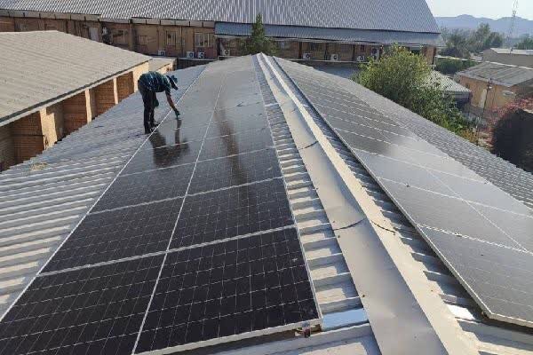 اجرایی سازی پروژه احداث نیروگاه خورشیدی در دانشگاه های منتخب