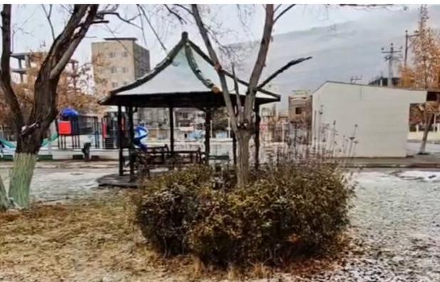 بارش برف در روزهای پایانی پاییز در ماکو و بازرگان