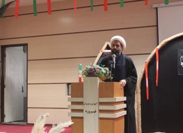 صاحبقرانی: امروز نوجوانان در میدان نبرد رسانه‌ای قرار دارند