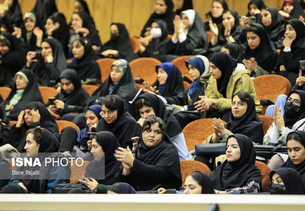 آیا مسئولان آماده‌اند ایران را به نسل Z بسپارند؟